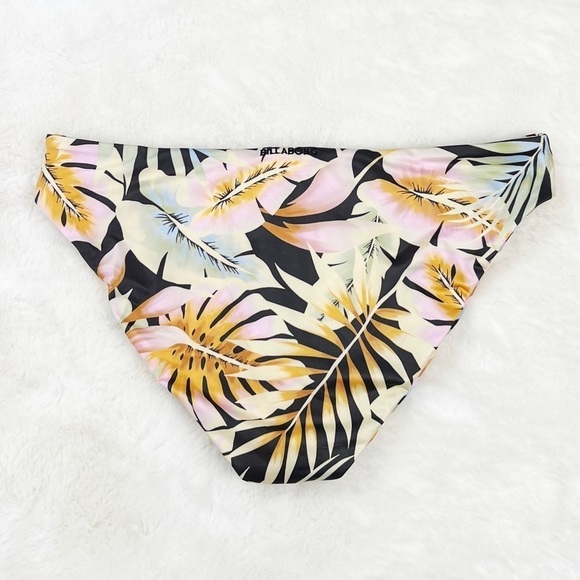 NWT Billabong Postcards From Paradise Lowrider Reversible Bikini Bottoms - Picture 6 of 7